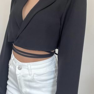 Blazer cropped lacci