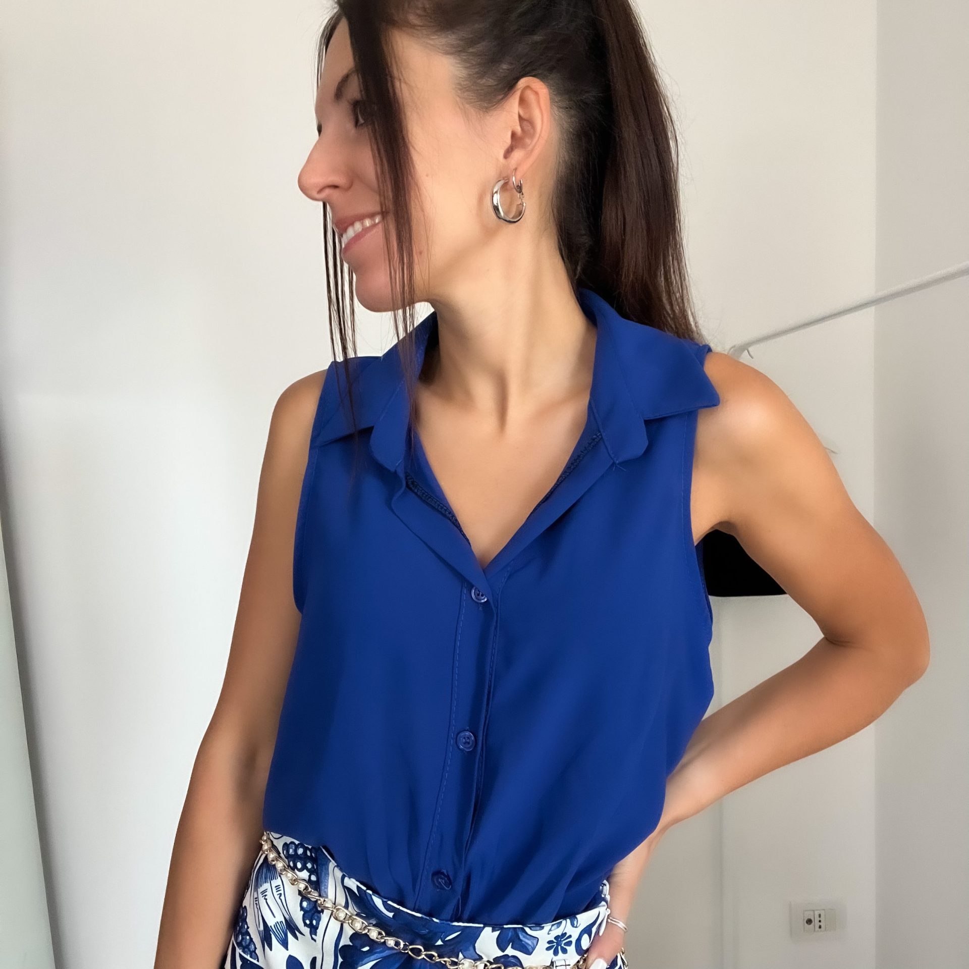 camicetta blu